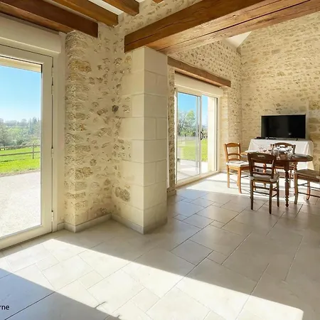 Landhaus Charmante Maison En Pierres Avec Wifi, Pres De Mortagne-au-perche La Mesniere