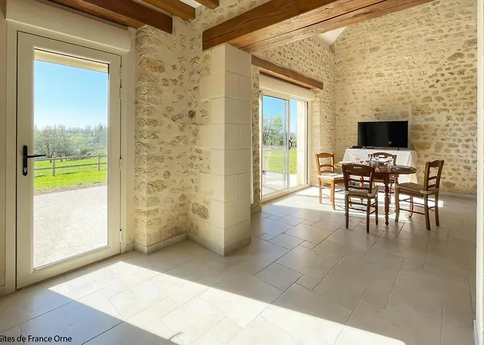 Dom wakacyjny Charmante Maison En Pierres Avec Wifi, Pres De Mortagne-au-perche - Fr-1-497-241 La Mesniere